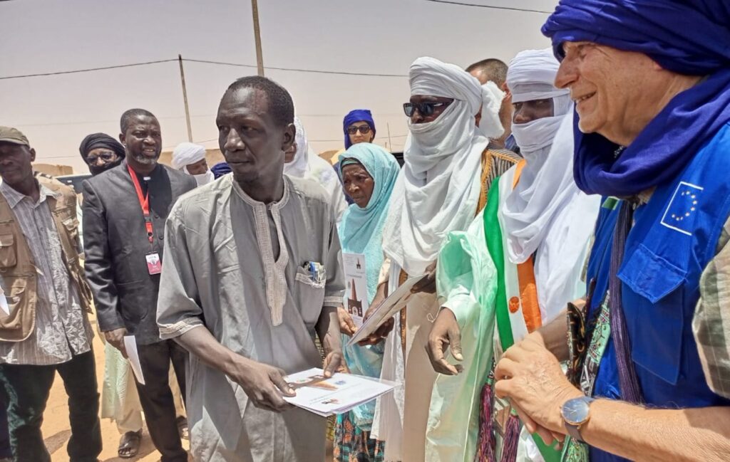 niger---consegna-case-1.jpg